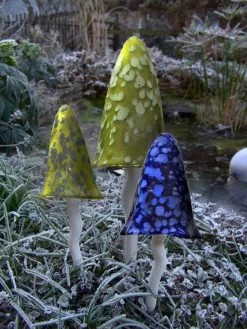 Potting Shed Tinkling Toadstool Sculptures, Set Of 3 14 Potting Shed Tinkling Toadstool Sculptures, Set Of 3 -Garden Care Shop 8611730 win 05v